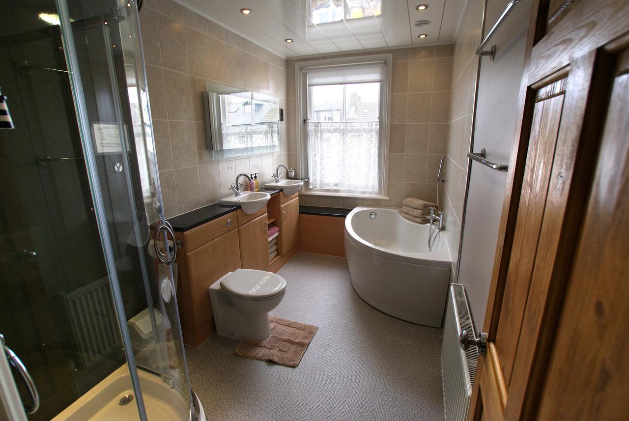Sunnyvale House Hotell Whitby Exteriör bild